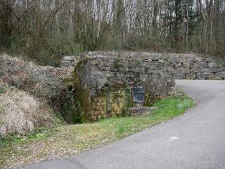 2 vues - Fontaine (ouvre la visionneuse)