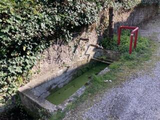 1 vue - Abreuvoir fontaine (ouvre la visionneuse)