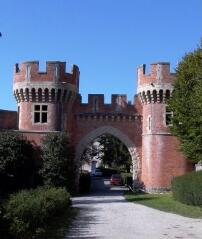 1 vue  - château de Loyes (ouvre la visionneuse)