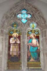 1 vue  - verrière à personnages Bienheureux Jean-Marie Vianney, curé d'Ars ; sainte Philomène (ouvre la visionneuse)