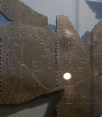 Ouvrir l'image Fragments de calendrier lunaire gallo-romain