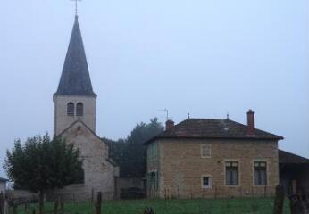 ouvrir dans la visionneuse : Vue sur l abside, le clocher et l ancien presbytère