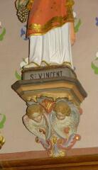 Ouvrir l'image Socle de la statue de saint Vincent